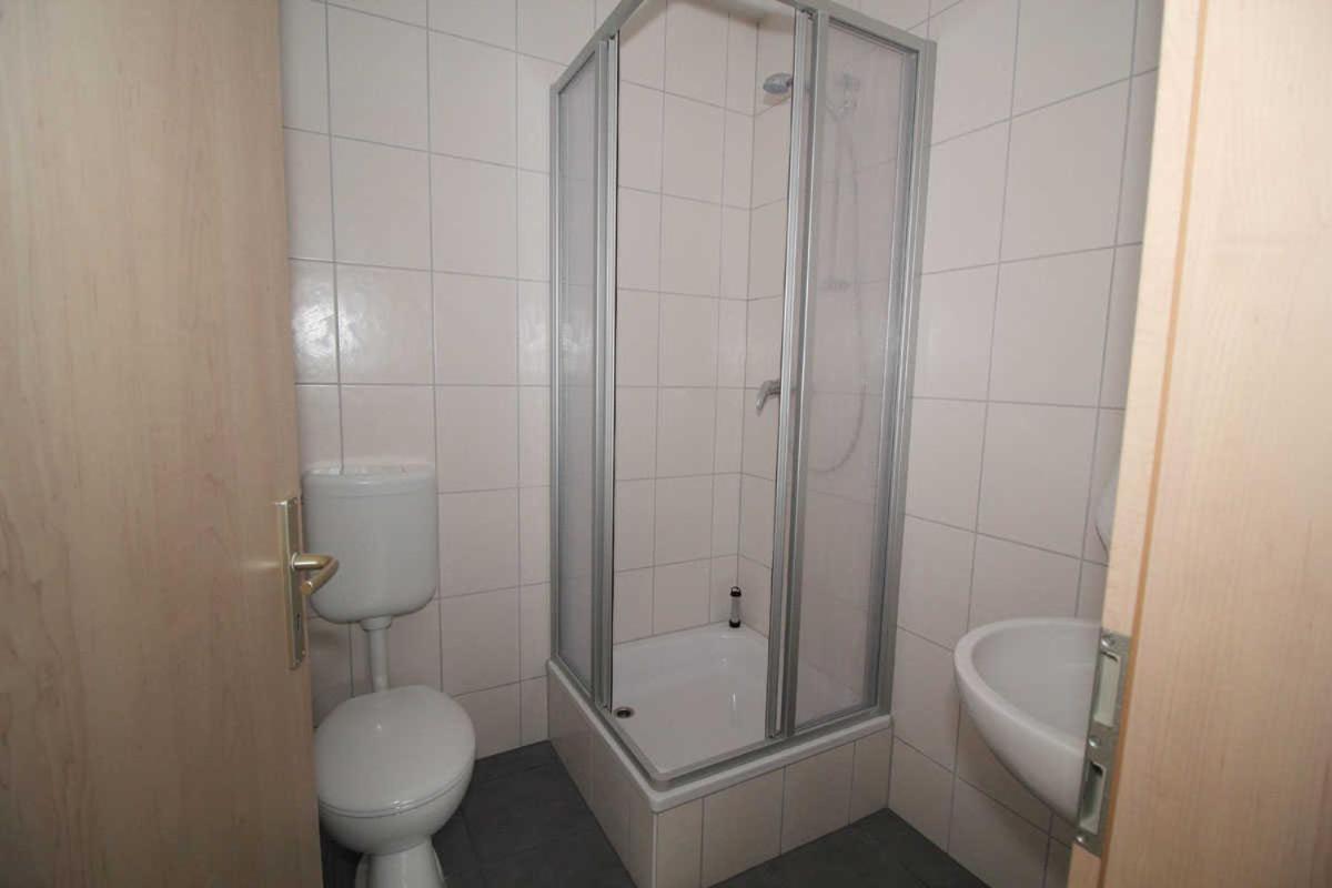 Kutterfisch Kajueten Direkt Im Stadthafen Apartamento Sassnitz Exterior foto