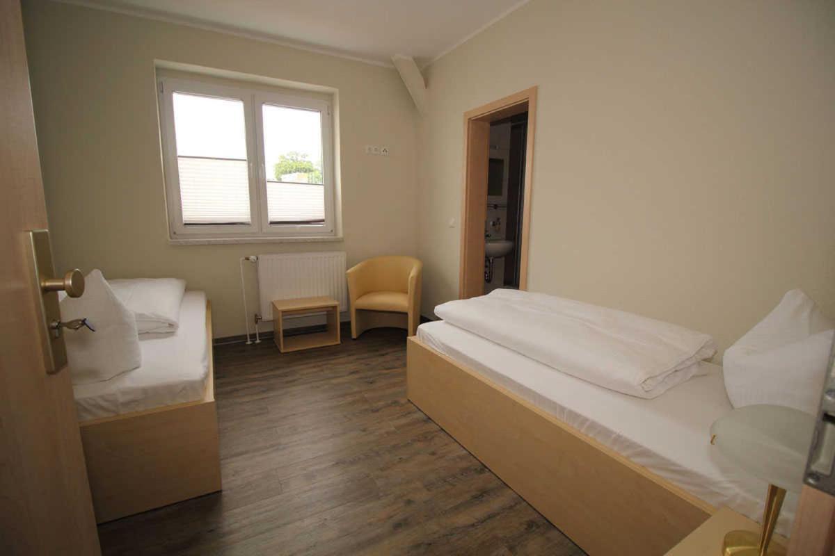 Kutterfisch Kajueten Direkt Im Stadthafen Apartamento Sassnitz Exterior foto
