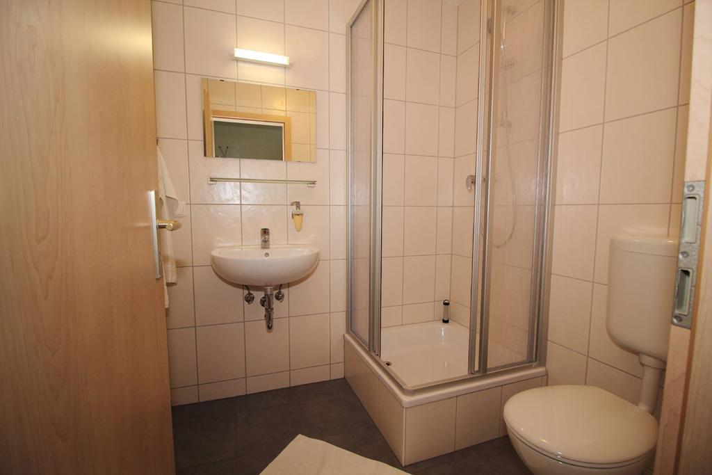 Kutterfisch Kajueten Direkt Im Stadthafen Apartamento Sassnitz Exterior foto